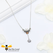 Load image into Gallery viewer, Sterling Silver 925 Bee &amp; Star 3-piece Jewellery Set featuring matching necklace, ring and stud earrings