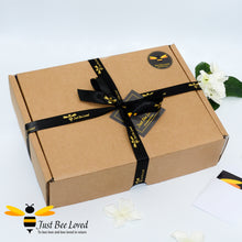 Load image into Gallery viewer, Bee themed gift set hamper box
