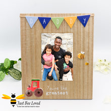 Load image into Gallery viewer, Daddy wooden bunting bee photo frame