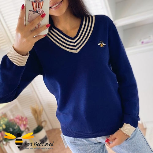 women's v neck navy beige bee jumper sweater