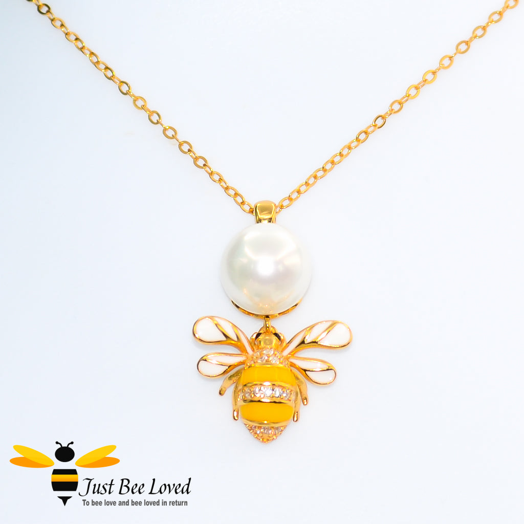 Sterling Silver 925 Freshwater Pearl and Bee Necklace with mother of pearl wings and white zircon crystals. 9ct gold plated