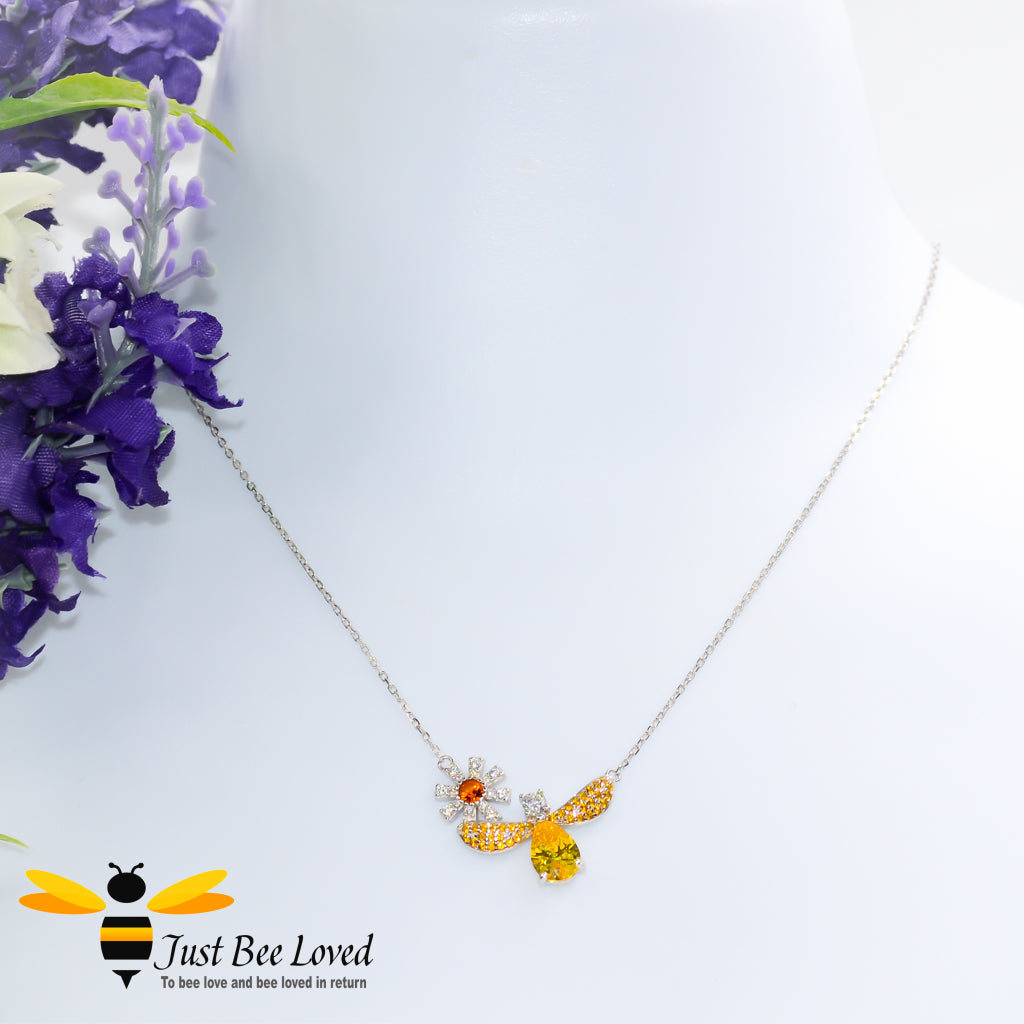 Sterling Silver 925 orange and white crystal Bee & Daisy Pendant Necklace 