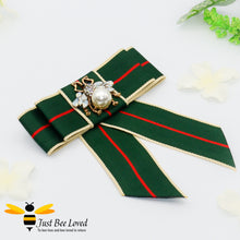 Load image into Gallery viewer, Ladies green Ribbon Crystal and Pearl Bee Bow Tie
