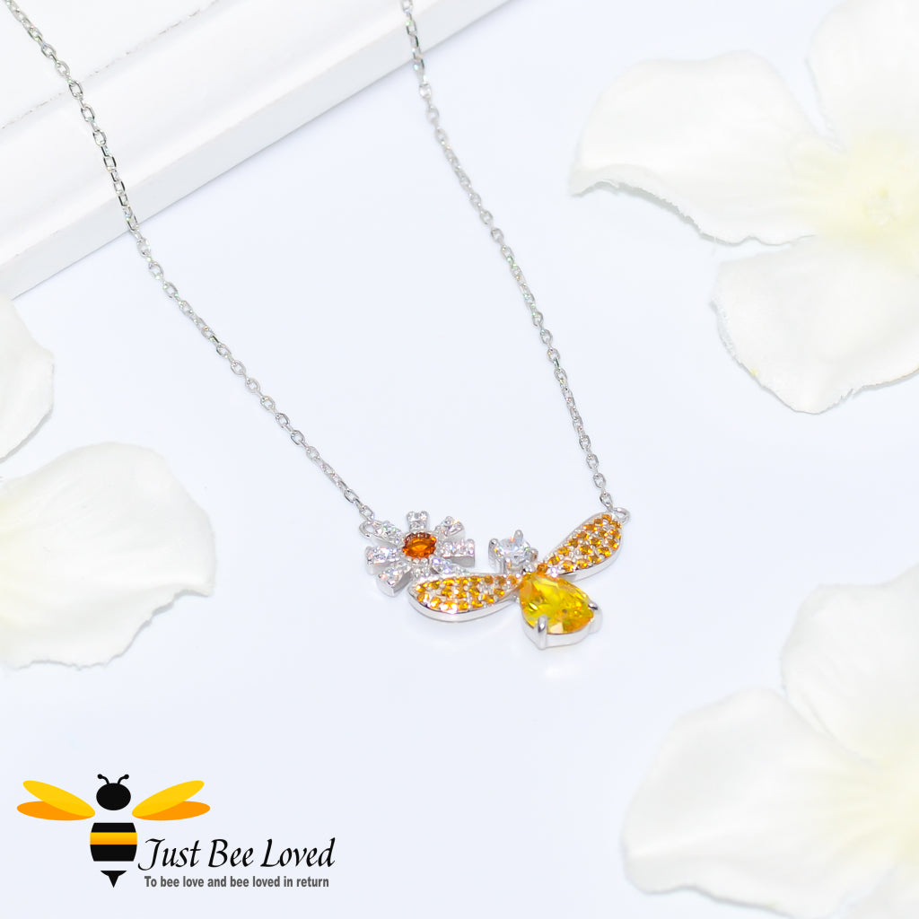Sterling Silver 925 Bee & Daisy amber crystal necklace
