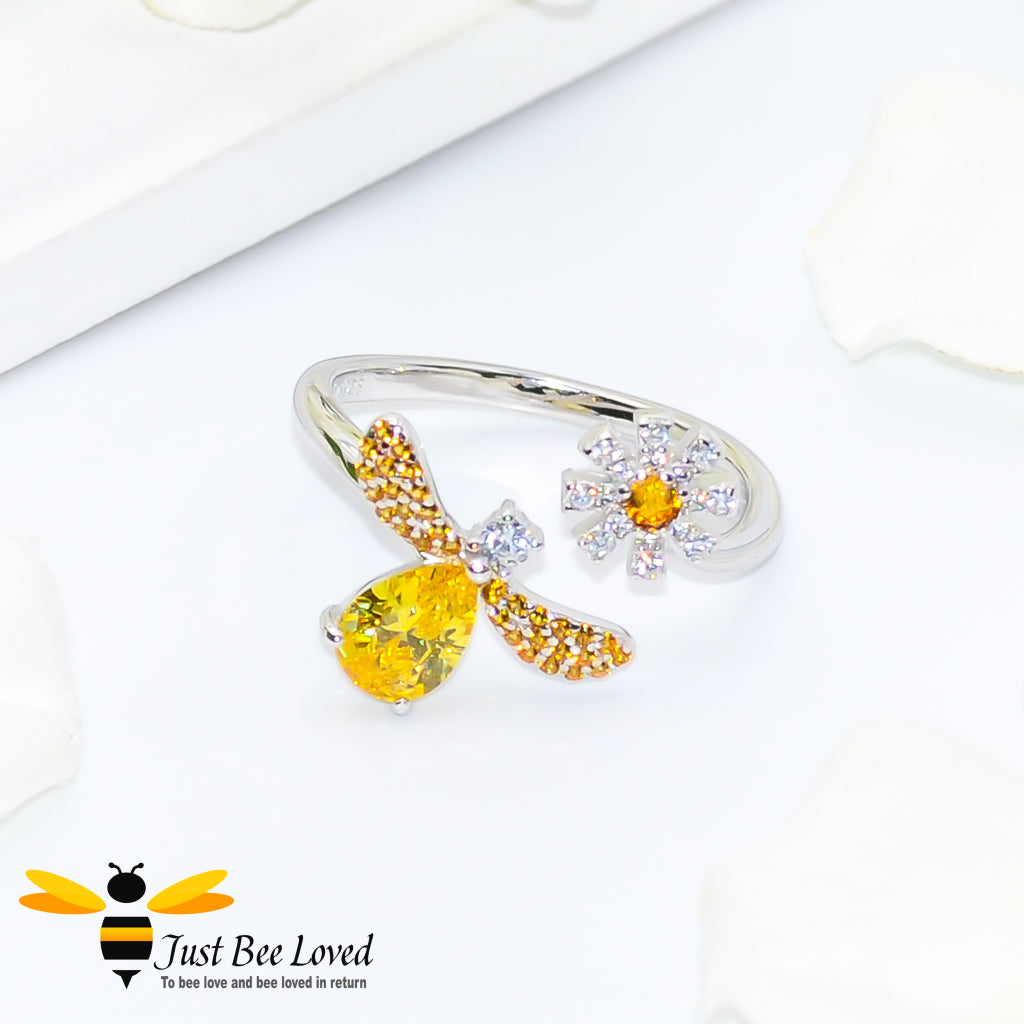 Sterling Silver 925 Bee & Daisy Open Ring inlaid with orange and white cubic zircon crystals
