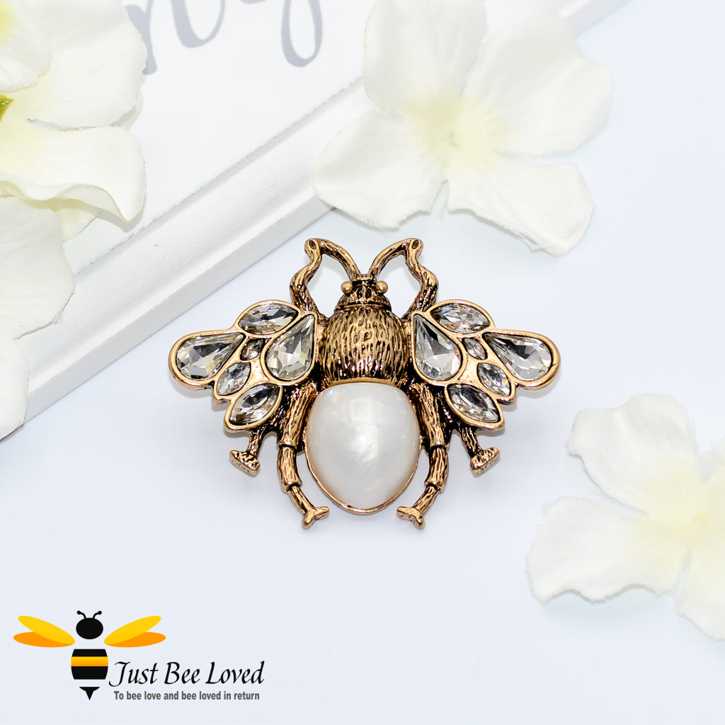 Teardrop Crystal & Pearl Vintage gold Bee Brooch 