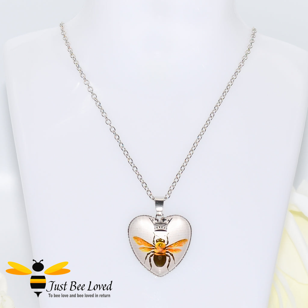 Queen Bee Murano Love Heart Pendant Necklace Bee Trendy Fashion Jewellery