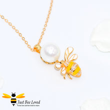 Load image into Gallery viewer, Sterling Silver 925 gold plated Freshwater Pearl &amp; Bee 3-piece jewellery set featuring matching ring, necklace and earrings