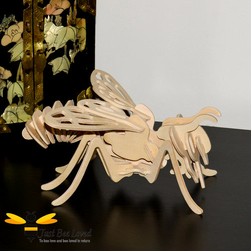 Wooden 3D bee DIY Puzzle model kit