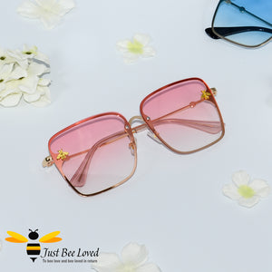 Square rimless bee sunglasses in pink lens colour