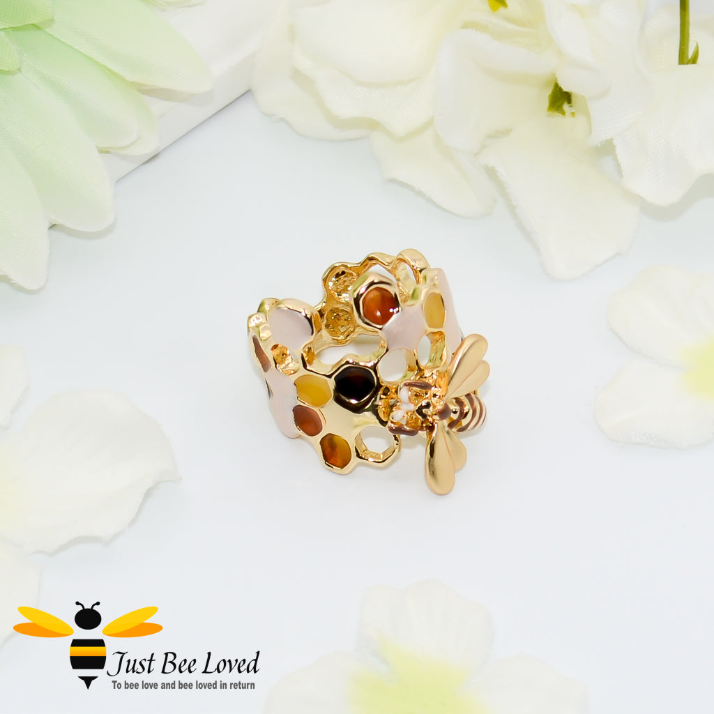 enamelled filled honeycomb rings to look like pollen with a honeybee.