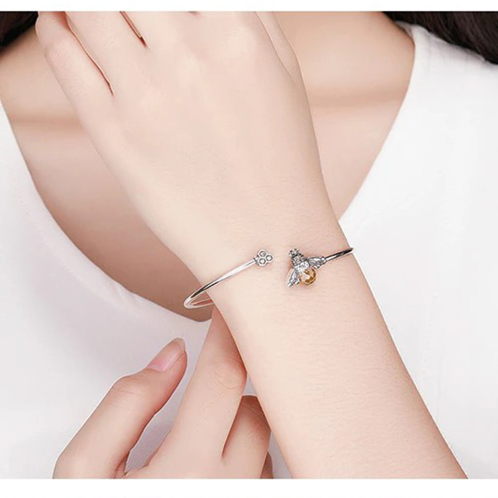 Sterling silver 925 honeycomb & queen bee open bangle
