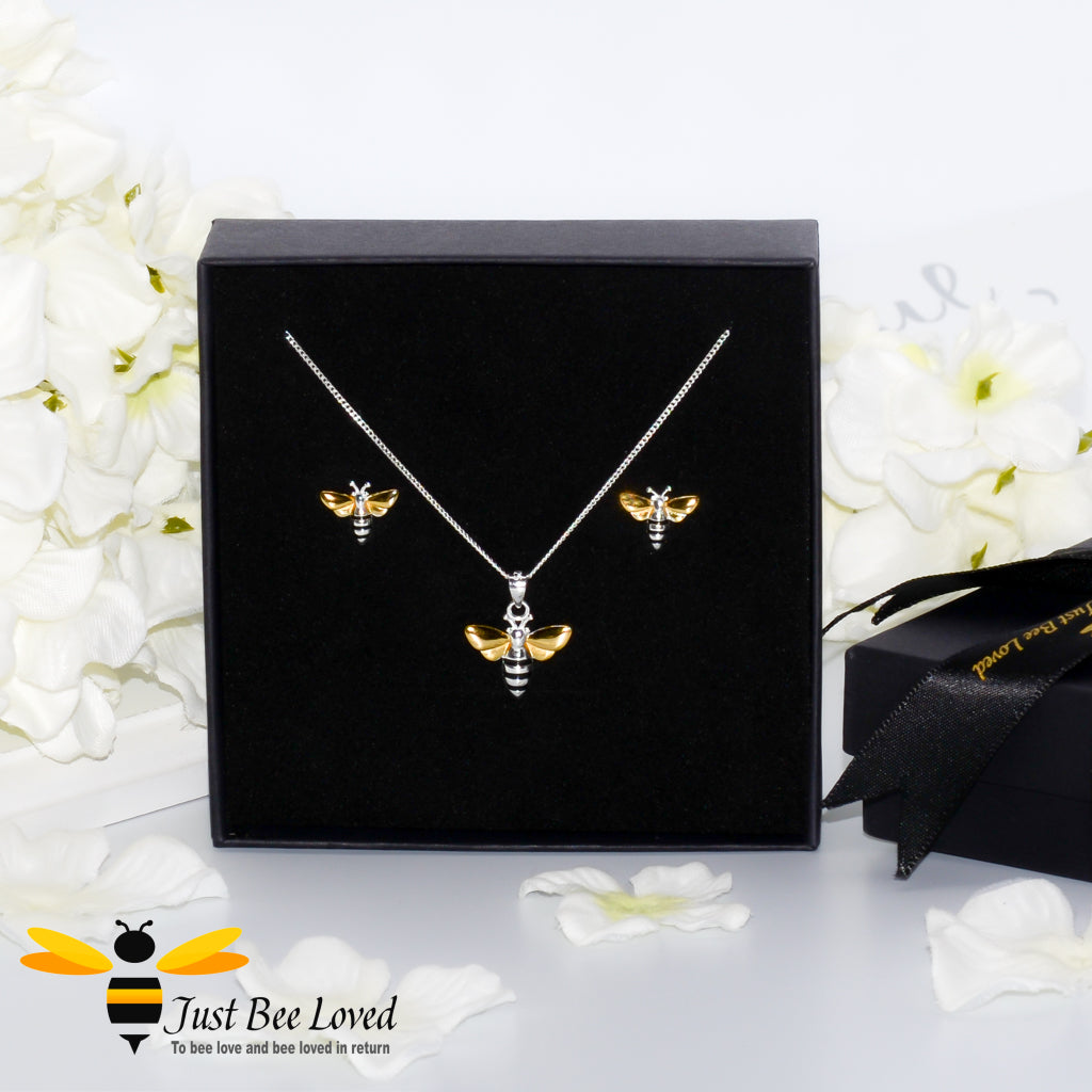 Sterling silver bee earrings and matching pendant necklace gift boxed jewellery set.