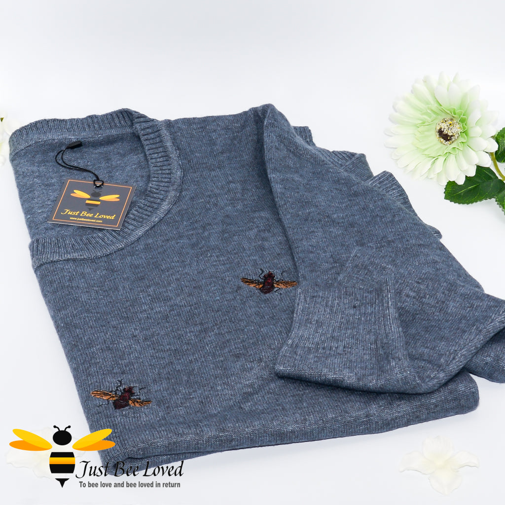 Women's knitted crew neck jumper embroidered with bumblebees in grey