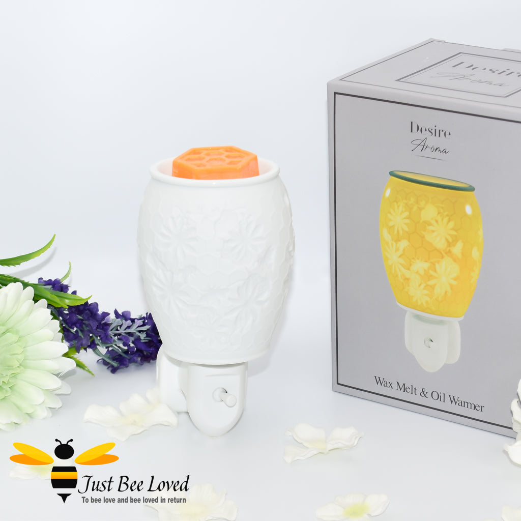 Honeycomb and bees etched ceramic white electric plug in aroma lamp with wax melt